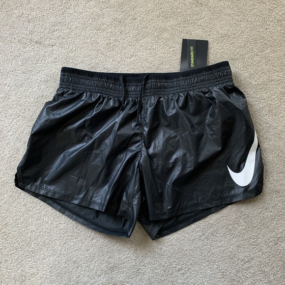 NWT Nike Wet Look Running Shorts Sz S Lined Standard Fit Black DB4354-010 - Picture 1 of 9